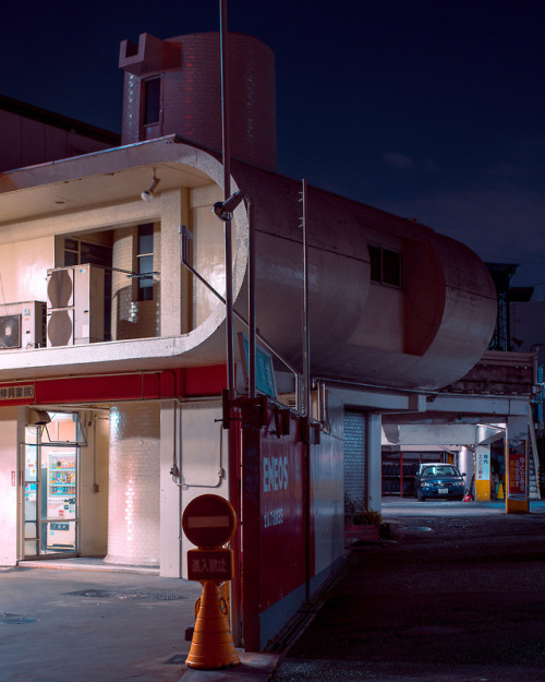 cbje-tokyo:Ikebukuro. Cover image for DERIVE Wanderer edition...