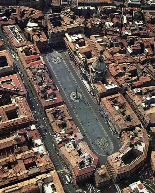 mythologer:Buongiorno, Città Eterna… in volo su Piazza...