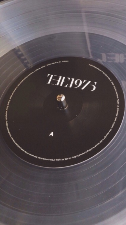 lock-screens:the 1975