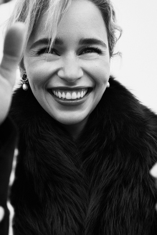 thronescastdaily:New/Old Outtakes of Emilia Clarke for iO Donna...