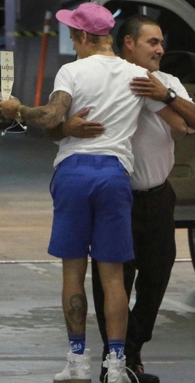 bromancebooty:Justin Bieber has a nice fuckin ass