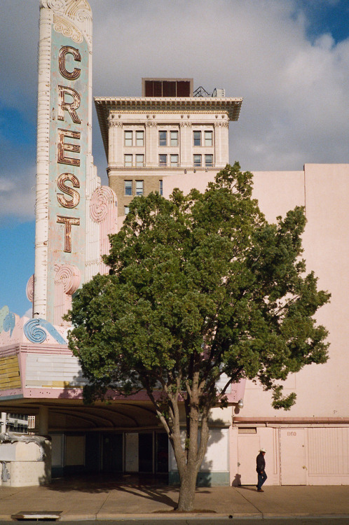 phdonohue:crest theatre | fresno, californiaig: phdonohue