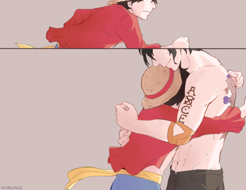 rinriemie:I can’t hug Luffy but… :’3