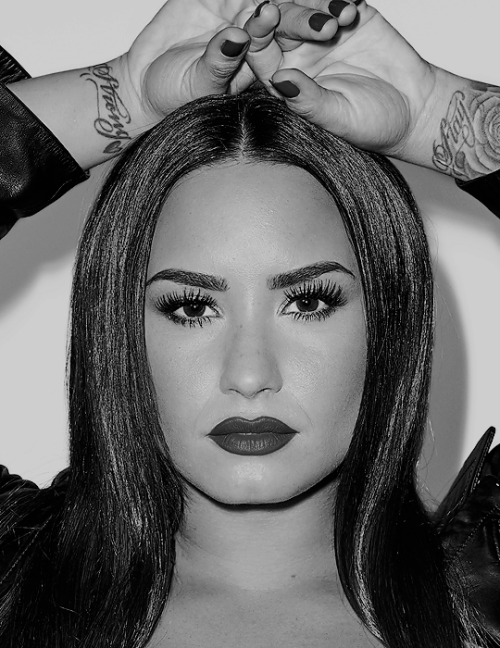 demetria lovato.  - Página 36 Tumblr_pjndm8tRCV1sdayd8o2_500