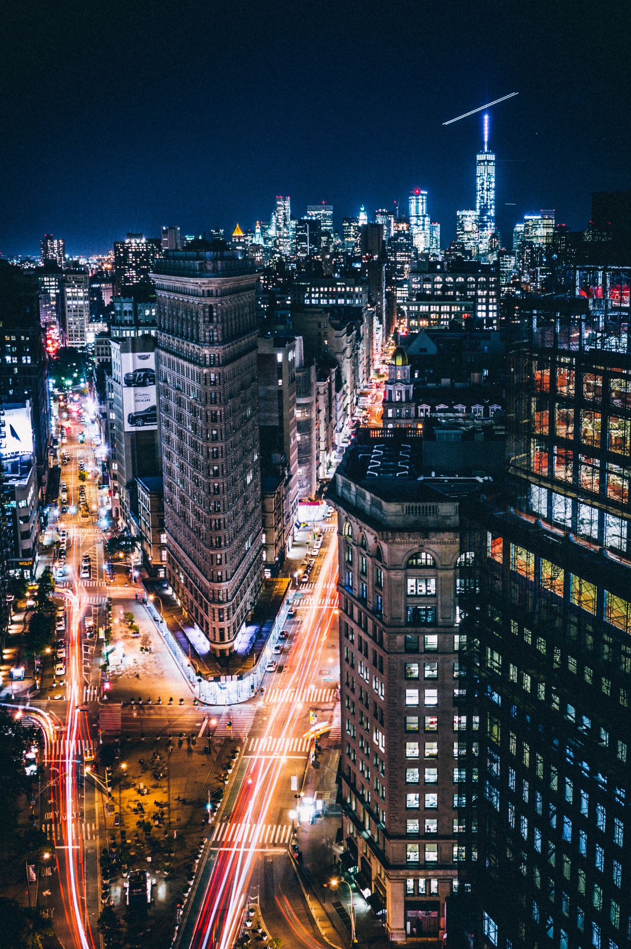 Flatiron Building at night