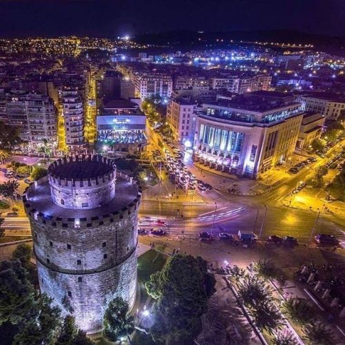 gemsofgreece:The White Tower At Night, Thessaloniki, Greece....