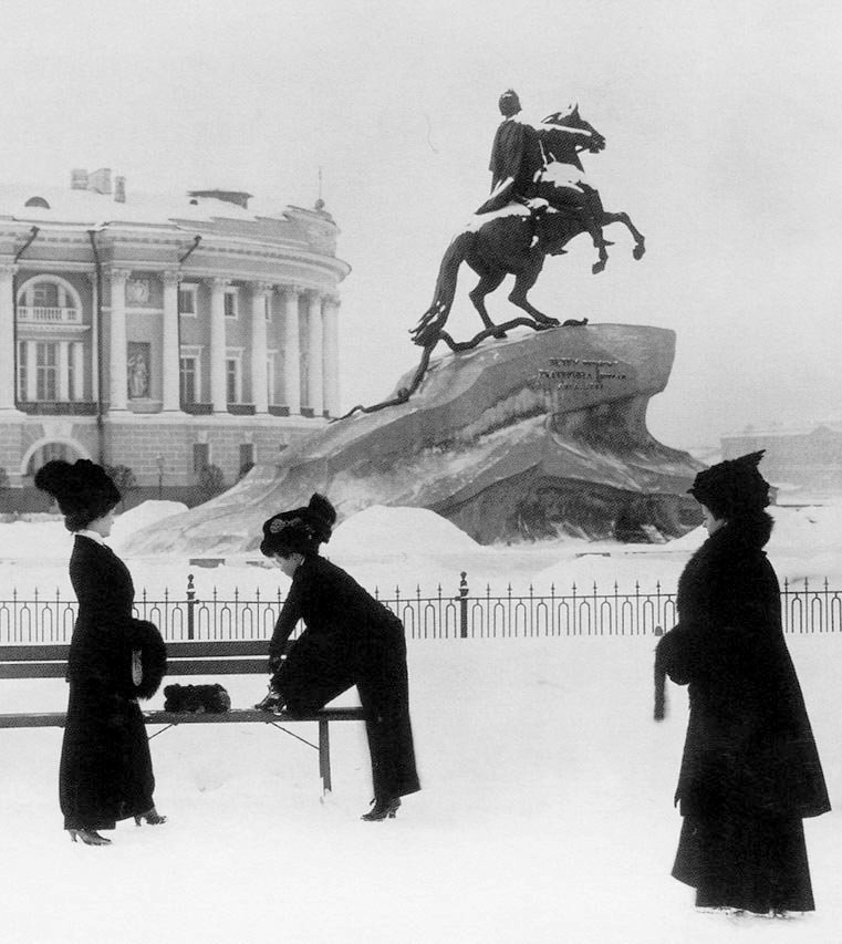 unefemmediscrete: “ The Bronze Horseman - Saint Petersburg Imperial Russia,1900`s . ”