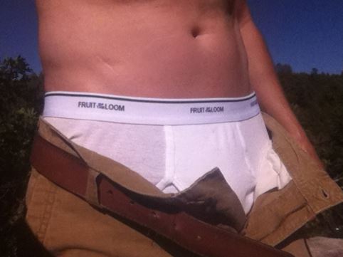 jfrecks:undiefan99:underwearfan95:Pants open outside...