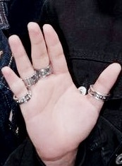 chokemejimin:jimin, taehyung and i have couple rings.