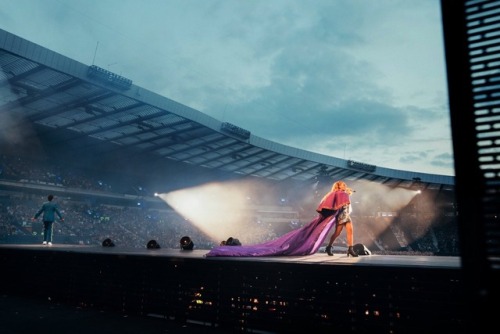 beyoncediary:Part 2: On The Run II tour in Glasgow (09.06.2018).