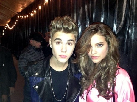 Justin bieber randkuje selena gomez 2012