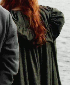 xxsparksxx:Demelza’s costumes -> 43 -> dark green...