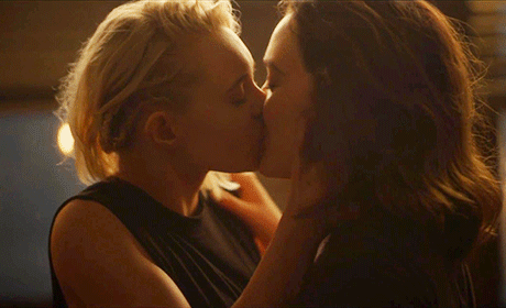 On screen lesbian kissing -
