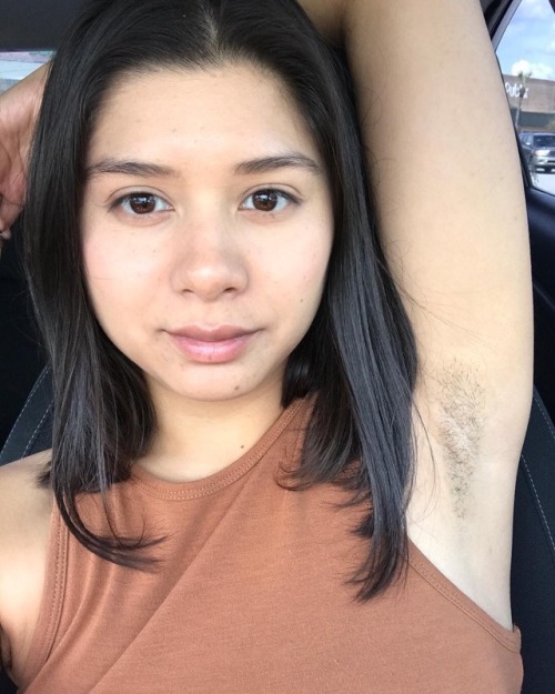 Hairy Women & Hairy Armpits