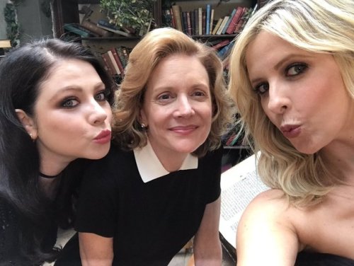 romeo-oh-nomeo:@SarahMGellar: Kisses from the #fam...