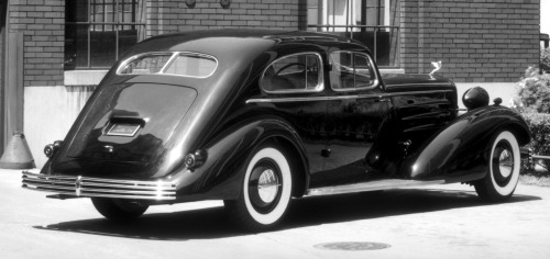 Cadillac aerodynamic coupe