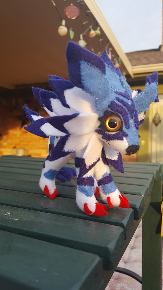 garurumon plush