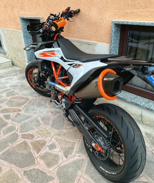 Ask me anything here !!!!New 2019 ModelBike: KTM SMC 690...