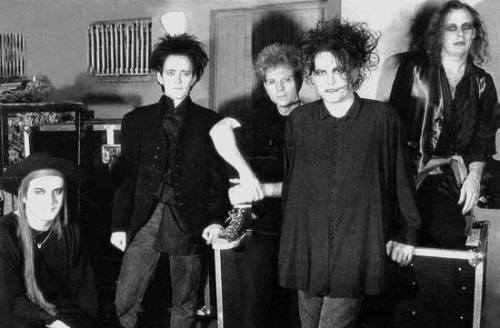 playbetweenthesheets:The Cure // Disintegration era, 1989.