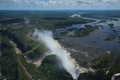 nurnielfa:Victoria Falls, Mosi-oa-Tunya, Zimbabwe©Nur Nielfa...