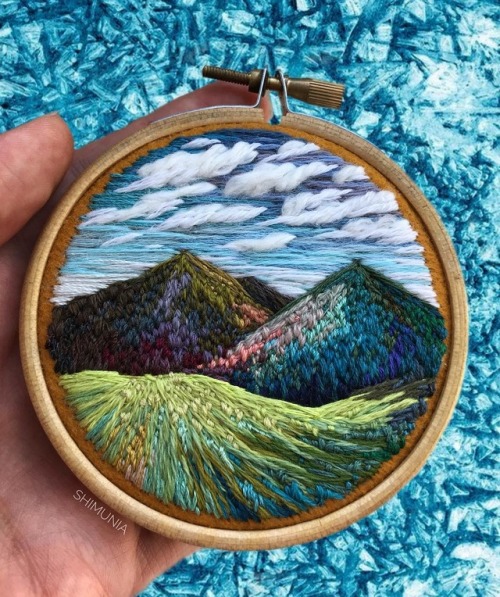 crossconnectmag:Embroidered Landscapes by ShimuniaVera...