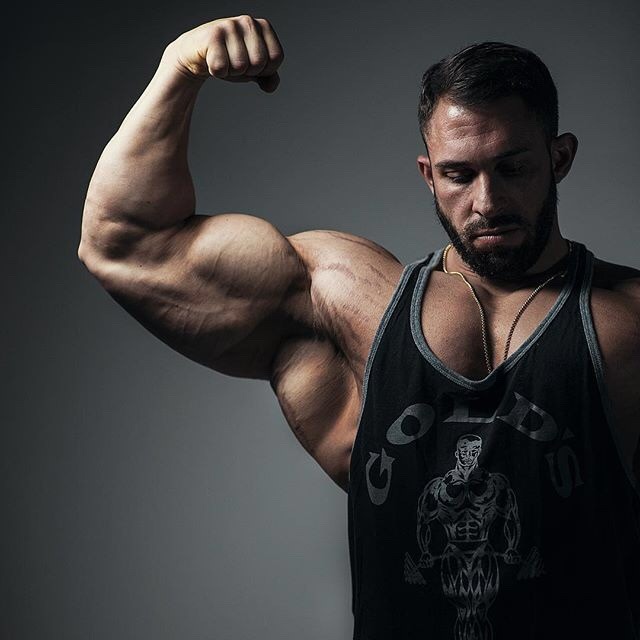 Muscle Heaven — thebiggerthebetter2 Muscle god to worship