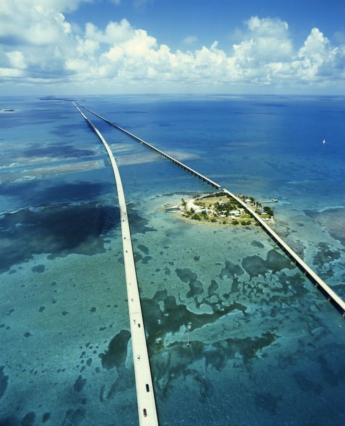 experienced12: “7 Mile Bridge, Florida, Keys ” Pigeon Key island shown (for info on this island used in filming of “Flipper” go here)