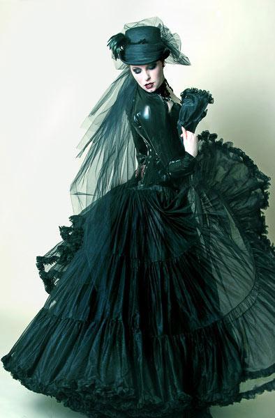 spookyloop: Photographer: Nadya Lev Model:... - Gothic and Amazing