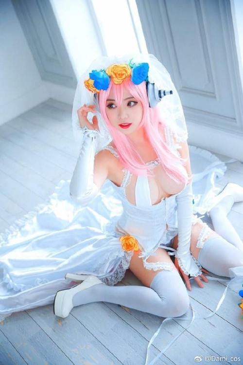 sexywaifucosplay:CN : Dami...