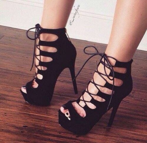 strappy shoes on Tumblr
