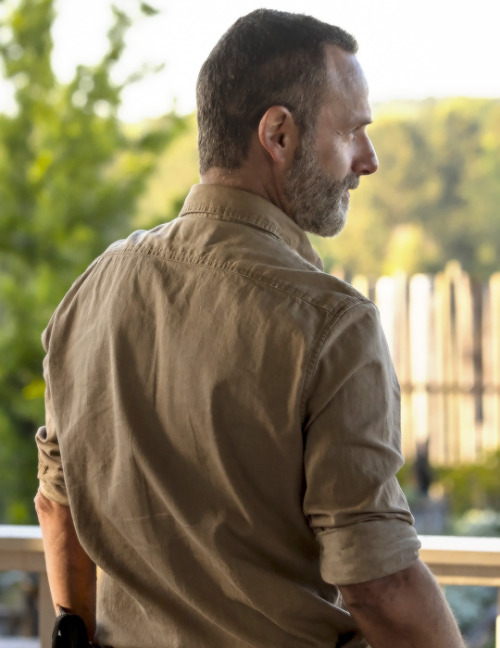 dailytwdcast:Rick Grimes in The Walking Dead Season 9 Episode 1...