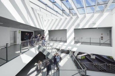 ombuarchitecture:<br /><br />Hörsaalgebäude Osnabrück (college campus)<br />Barbarastraße • Osnabrück • Germany<br />By Benthem Crouwel Architects<br />via archdaily<br />