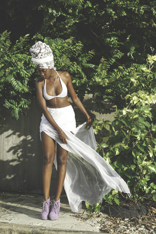 blackfashion:Wearing my own.KESIA by KesiaEstwickKesia...