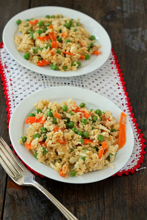 Light cauliflower fried rice (can i call this fried rice if it doesn’t contain rice?)