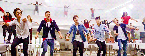 Gifs de one direction bailando tumblr