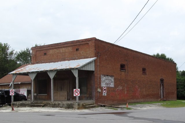 Esom Hill Trading Post, Esom Hill GA USA Source:... | Destroyed and ...