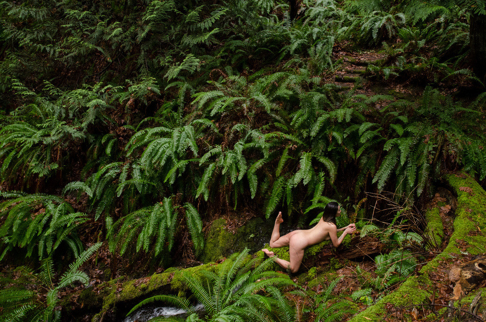 peachypersici:  Persici is creating fine art nude portrait photography | PatreonHello!