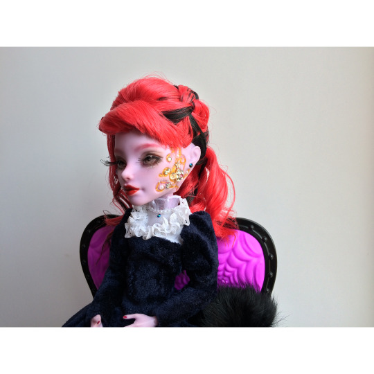 red lady monster high