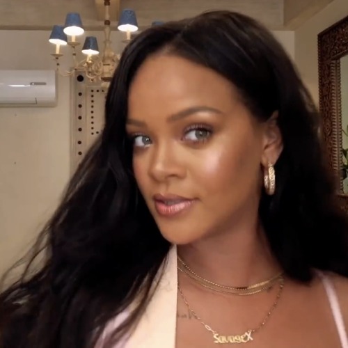 coutureicons:rihanna’s makeup tutorial for vogue