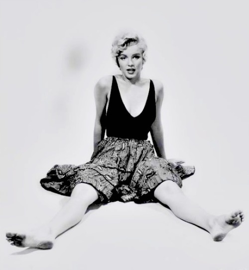 Marilyn by Philippe Halsman in September 1954. 