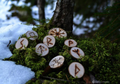 Resultado de imagem para runes tumblr