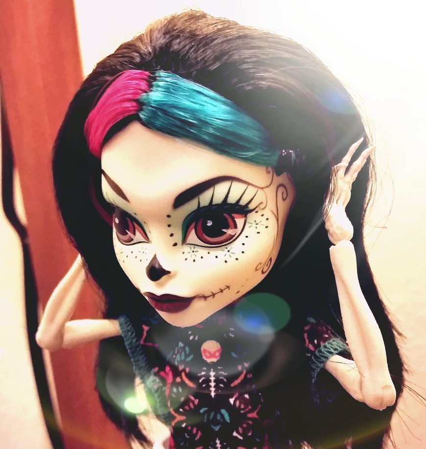 28 inch skelita doll