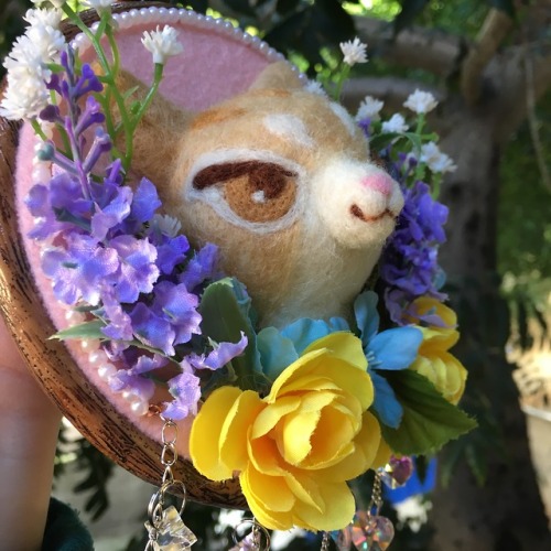 Needlefelted a pet portrait for the talented cathbiscuits on...