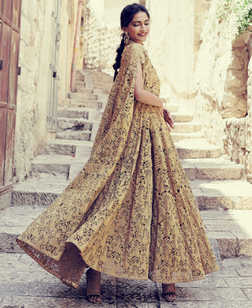 baawri:Sonam Kapoor for Harper’s Bazaar Bride India