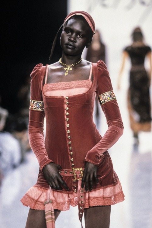 femmequeens:Alek Wek @ Betsey Johnson Fall/Winter 1997