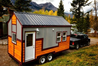 smallandtinyhomeideas:<br /><br />HUMMINGBIRD MICRO HOME / hat tip to Michael Janzen of Tiny House Living