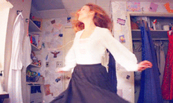 Figures dancing gracefully (maia) Tumblr_pc6bmitI891s9gcono4_r1_250
