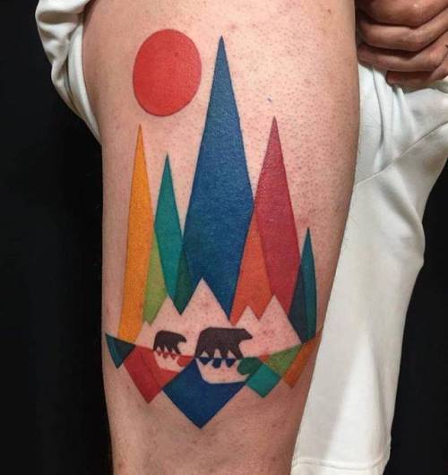 By Brian Geckle, done at Flower of Life Studios, Boalsburg.... bear;big;animal;contemporary;thigh;briangeckle;facebook;twitter