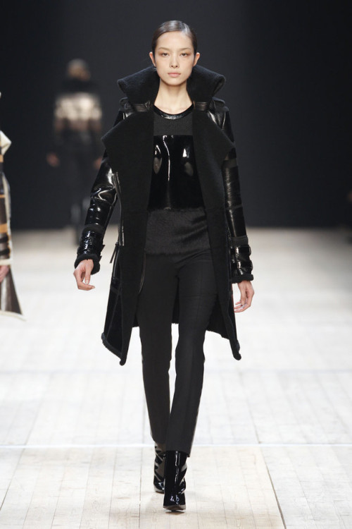 fei fei sun barbara bui fashion runway model fw11 catwalk fall/winter 2011 paris fashion week pfw autumn/winter collection