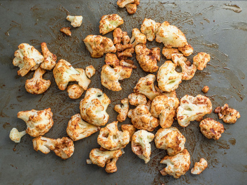 foodffs:SPICY ROASTED CAULIFLOWER WITH CHEESE SAUCEFollow for...